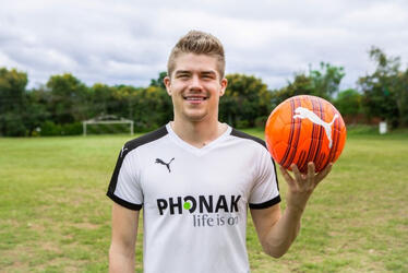 Phonak_Simon Ollert_2018 Football Camp_LR.jpg