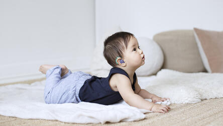 Phonak_Sky-L-PR-Baby-Hearing-From-Distance_LR.jpg
